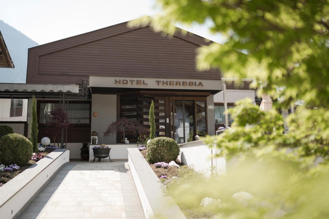 Hotel Theresia سان ليوناردو إن باسيريا المظهر الخارجي الصورة